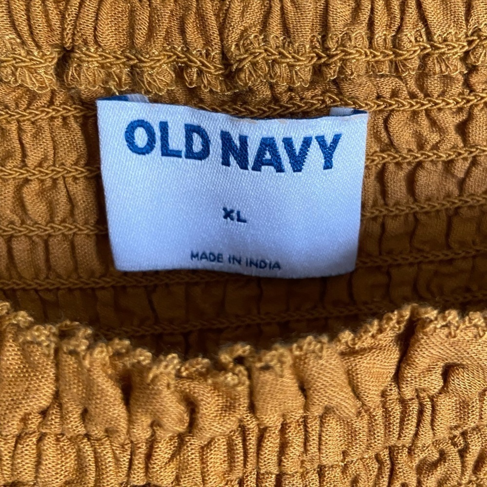 🩷 Old Navy Puff-Sleeve Smocked Embroidered Babydoll Blouse Ancient Gold Sz XL - Picture 5 of 11